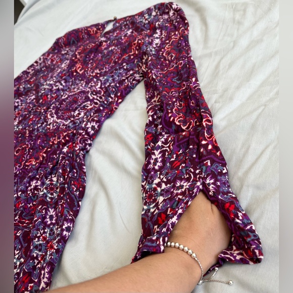 TIgerlily Women’s Playsuit Size 12 Long Sleeves Purple Red Pre Owned. - Picture 7 of 13